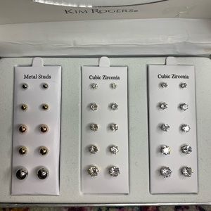 Set of 15 stud earrings